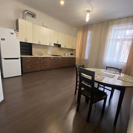 Apartment Ekaterinenskaya 24 Одеса Екстериор снимка
